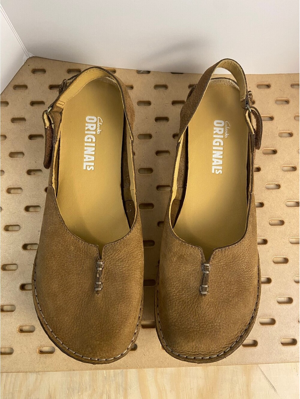 Clarks Originals Brown Suede Slingback Flats - Picture 4 of 11